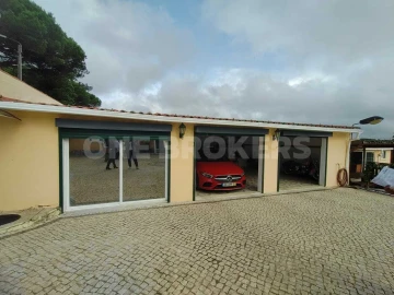 Moradia T3 para Venda em São João das Lampas e Terrugem