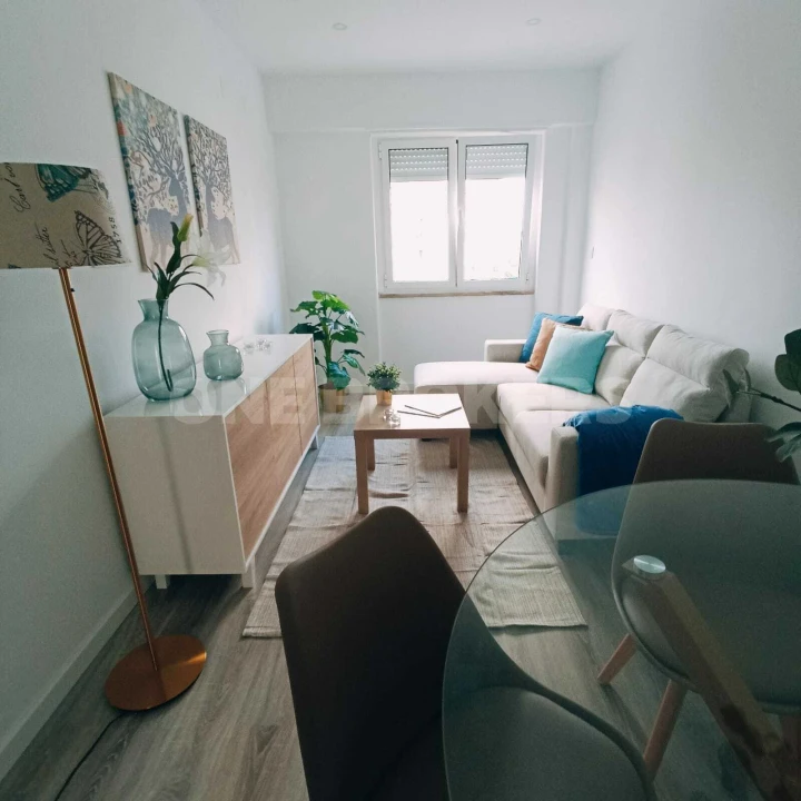 Apartamento T1 para Venda em São Domingos de Benfica Foto 1