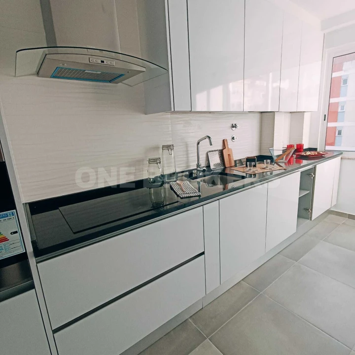 Apartamento T2 para Venda em São Domingos de Benfica Foto 7