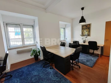 Escritório para Arrendamento em Avenidas Novas