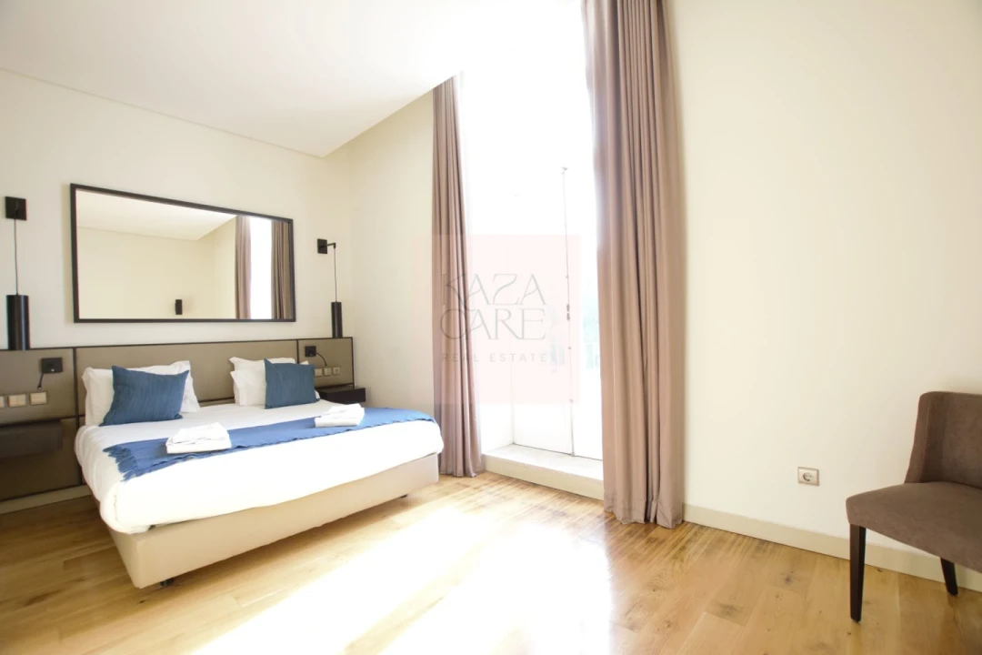 Apartamento T3 para Arrendamento férias em Misericórdia Foto 10