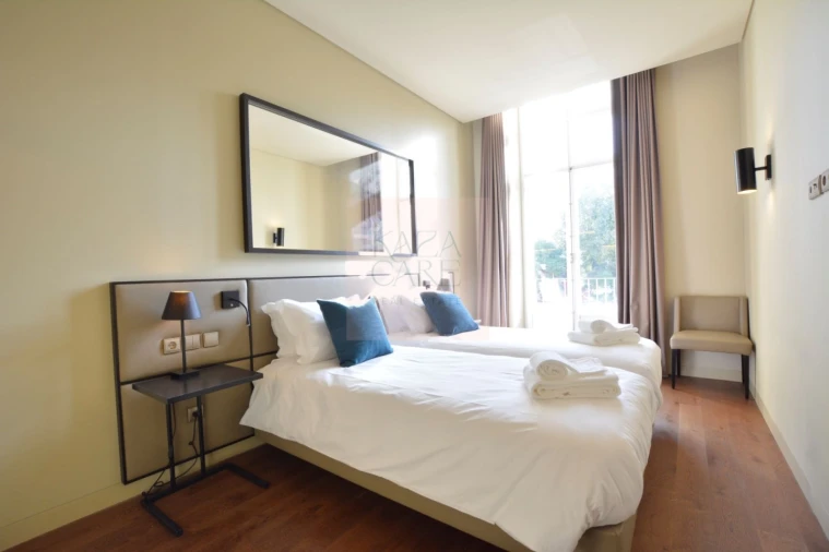 Apartamento T3 para Arrendamento férias em Misericórdia Foto 12