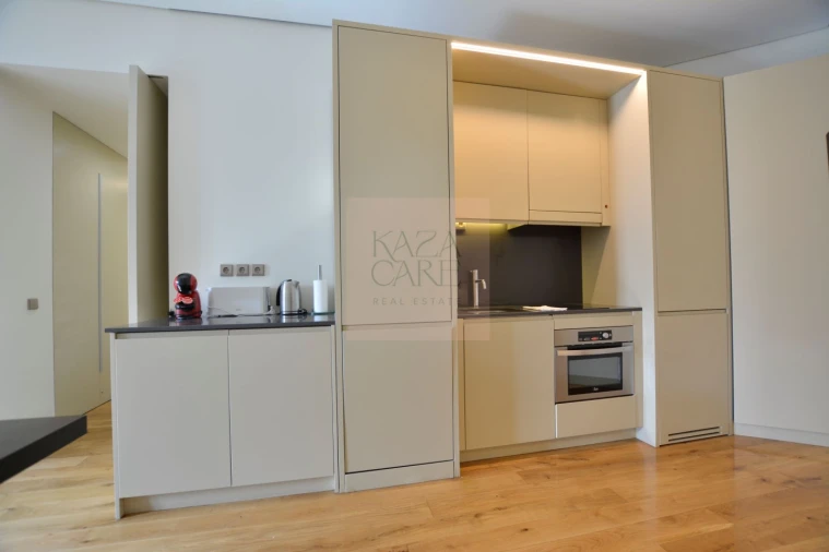 Apartamento T3 para Arrendamento férias em Misericórdia Foto 6