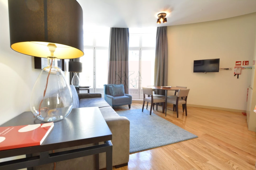 Apartamento T2 para Arrendamento férias em Misericórdia Foto 2