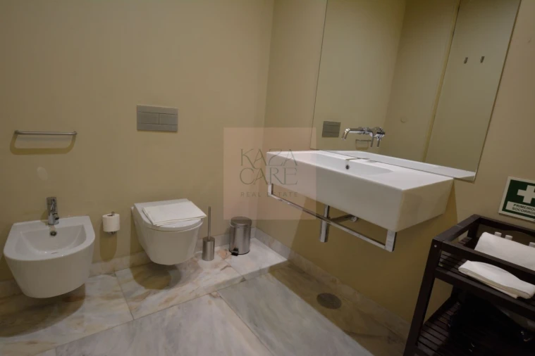 Apartamento T2 para Arrendamento férias em Misericórdia Foto 12