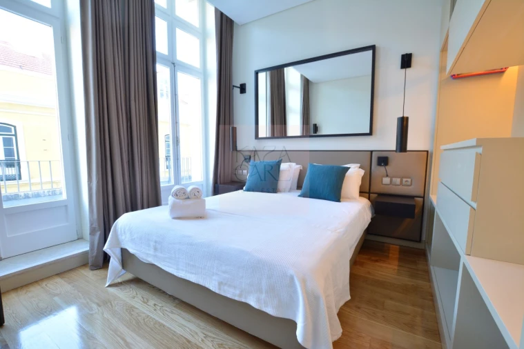 Apartamento T2 para Arrendamento férias em Misericórdia Foto 9