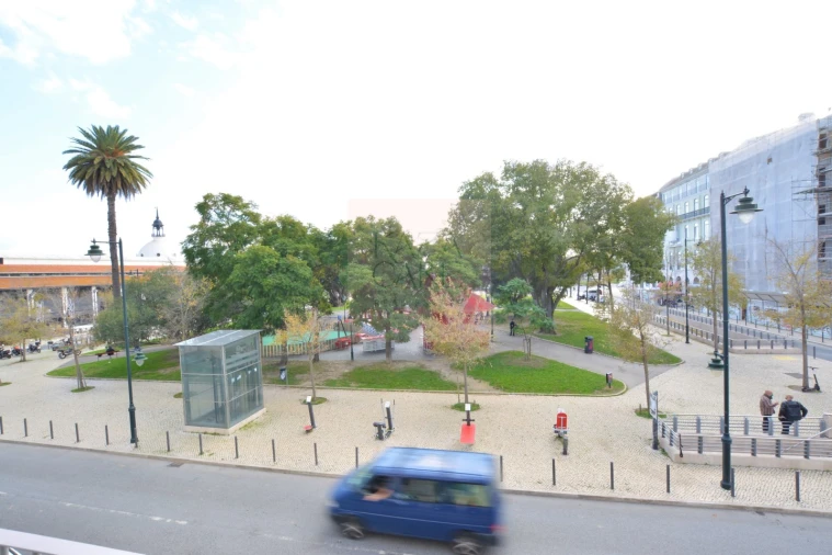 Apartamento T2 para Arrendamento férias em Misericórdia Foto 22