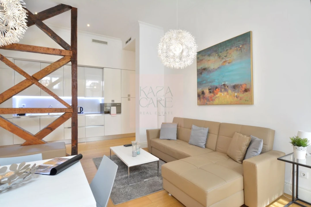 Apartamento T1 para Arrendamento férias em Santa Maria Maior Foto 6