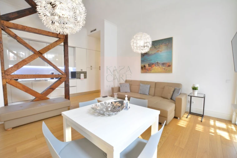 Apartamento T1 para Arrendamento férias em Santa Maria Maior Foto 2