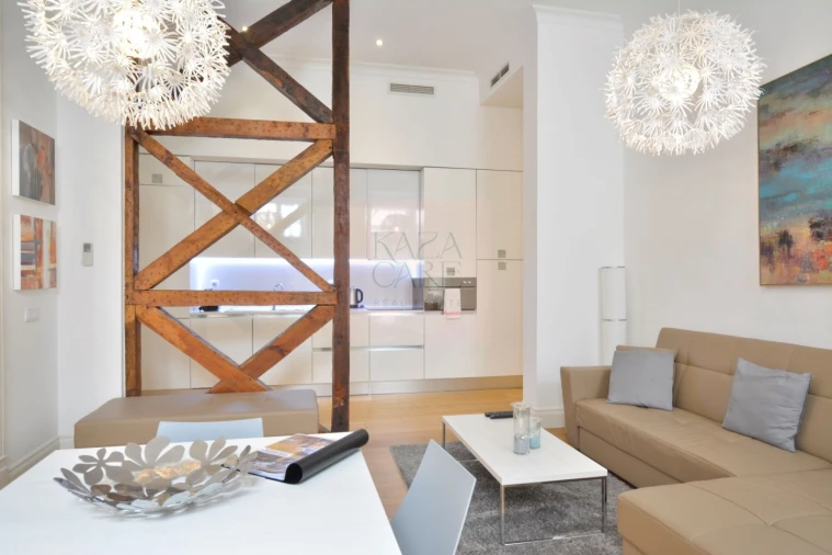 Apartamento T1 para Arrendamento férias em Santa Maria Maior Foto 4