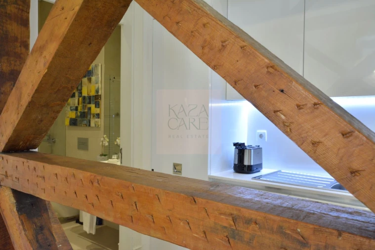 Apartamento T1 para Arrendamento férias em Santa Maria Maior Foto 11