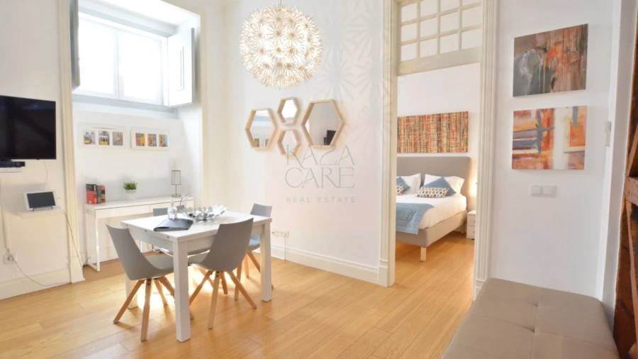 Apartamento T1 para Arrendamento férias em Santa Maria Maior