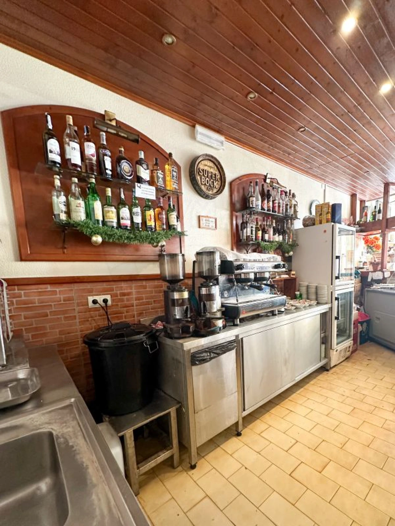 Loja para Venda em Cartaxo e Vale da Pinta Foto 2