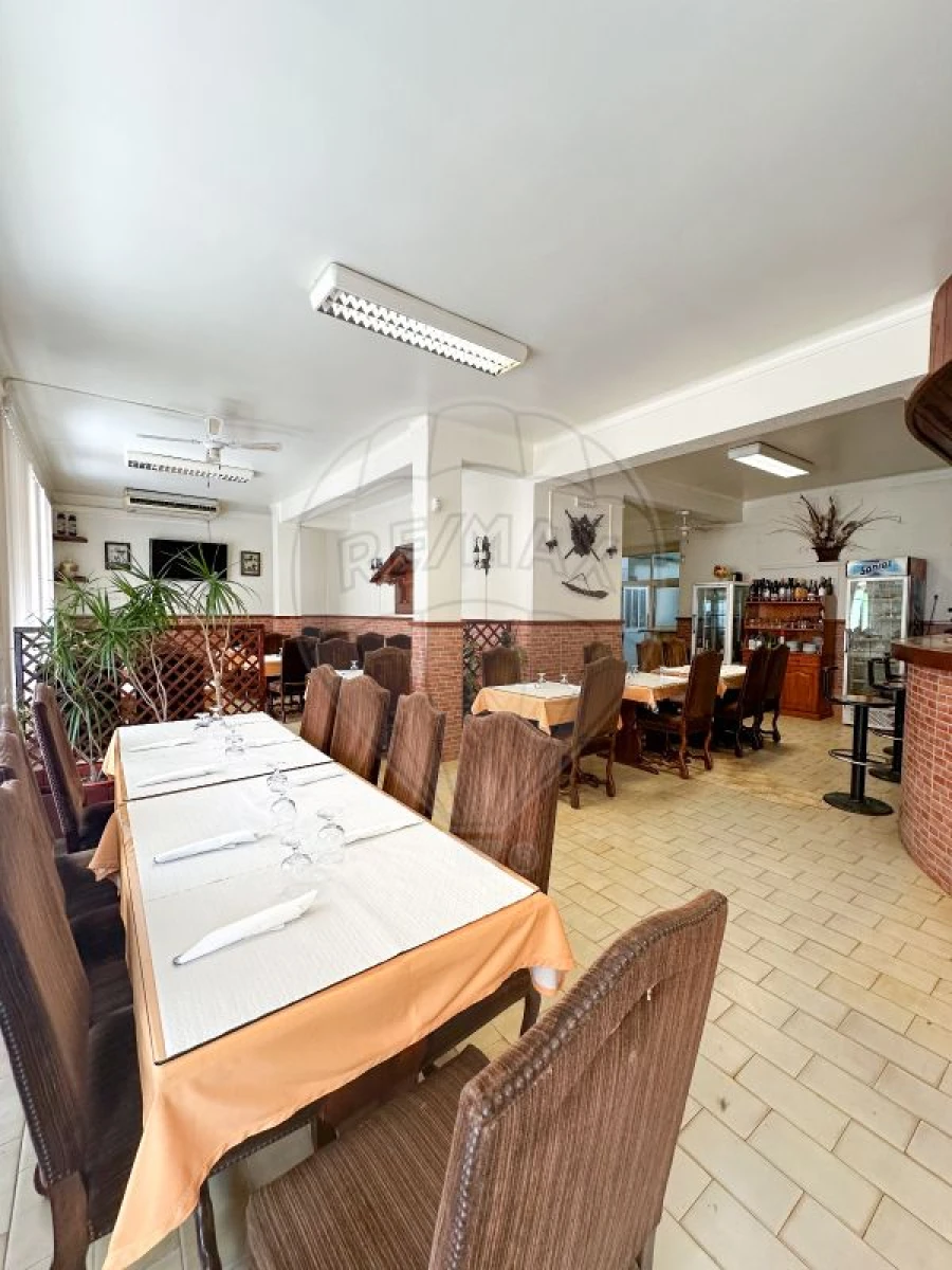 Loja para Venda em Cartaxo e Vale da Pinta Foto 1