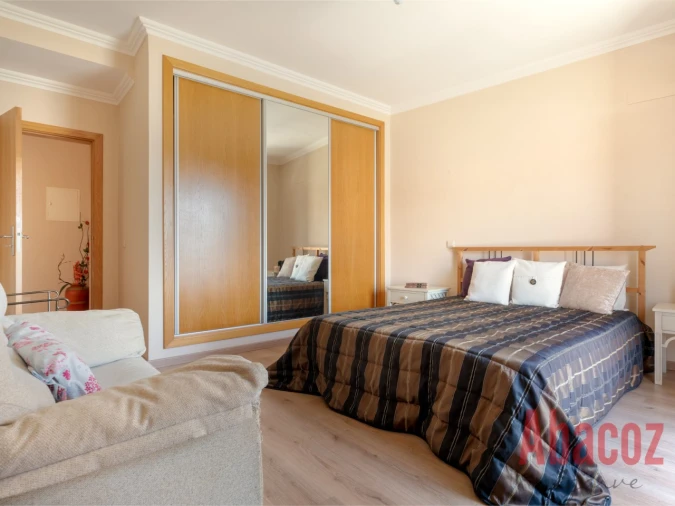 Moradia T4 para Venda em Silves Foto 14