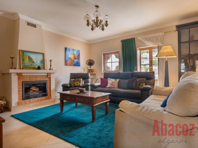 Moradia T4 para Venda em Silves Foto 1