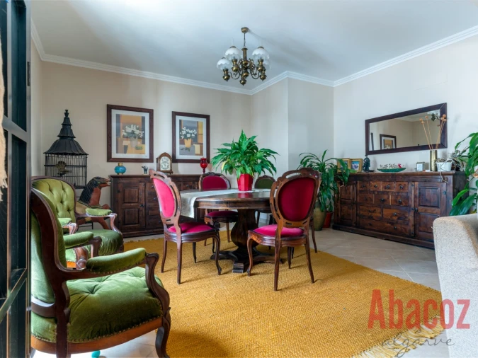 Moradia T4 para Venda em Silves Foto 3