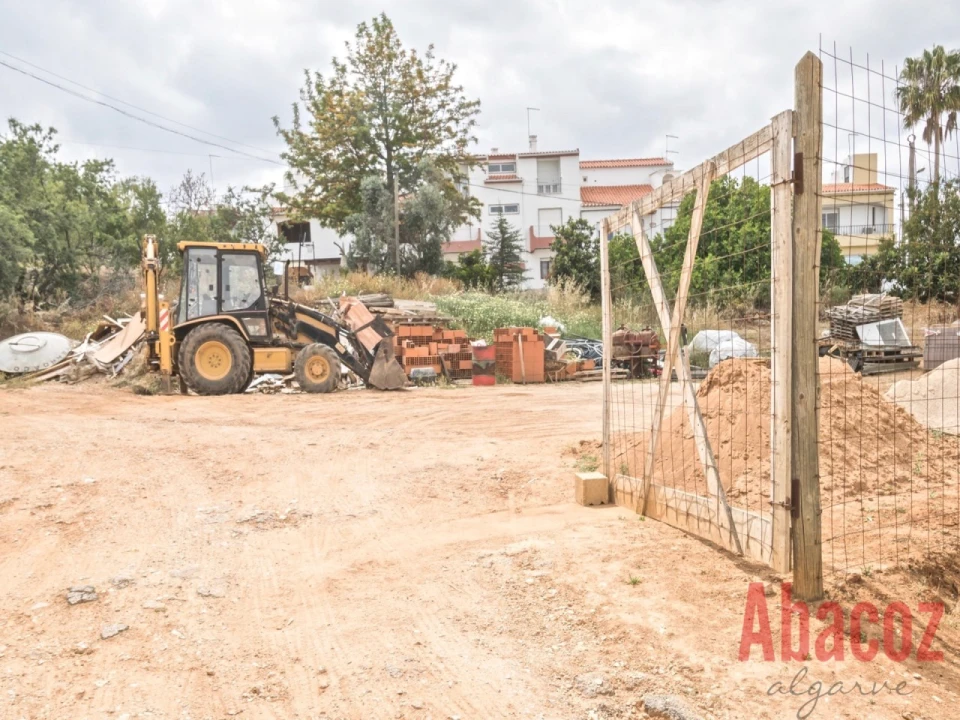 Terreno P/ Prédio para Venda em Ferragudo Foto 3
