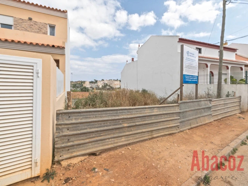 Terreno P/ Prédio para Venda em Estômbar e Parchal Foto 1