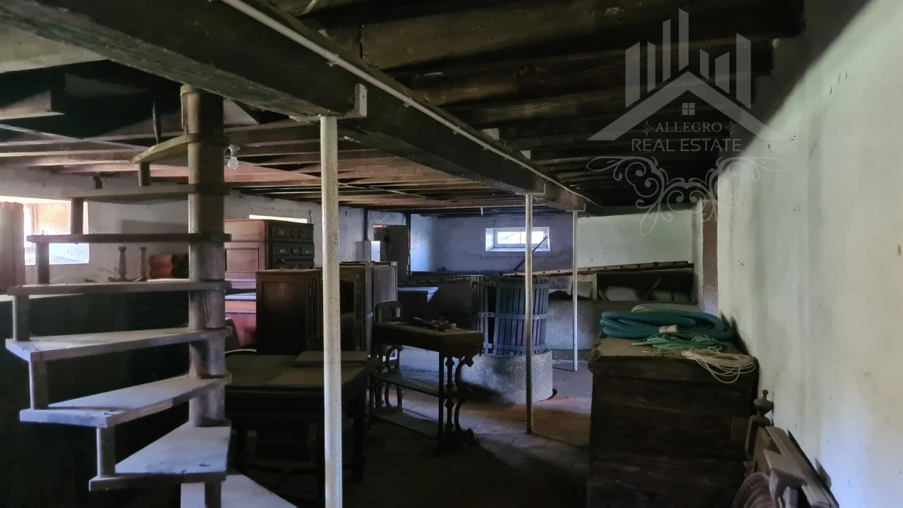 Moradia T9 para Venda em Grijó e Sermonde Foto 23