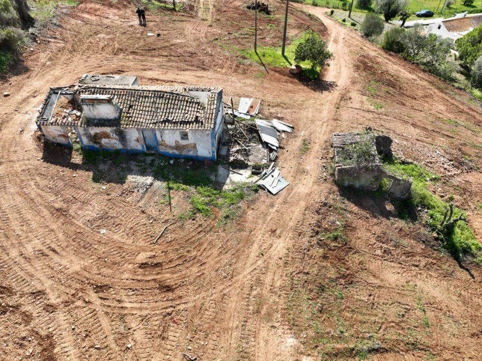 Quinta T1 para Venda em Santiago do Cacém, Santa Cruz e São Bartolomeu da Serra Foto 1
