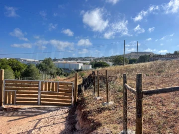 Quinta T1 para Venda em Santiago do Cacém, Santa Cruz e São Bartolomeu da Serra