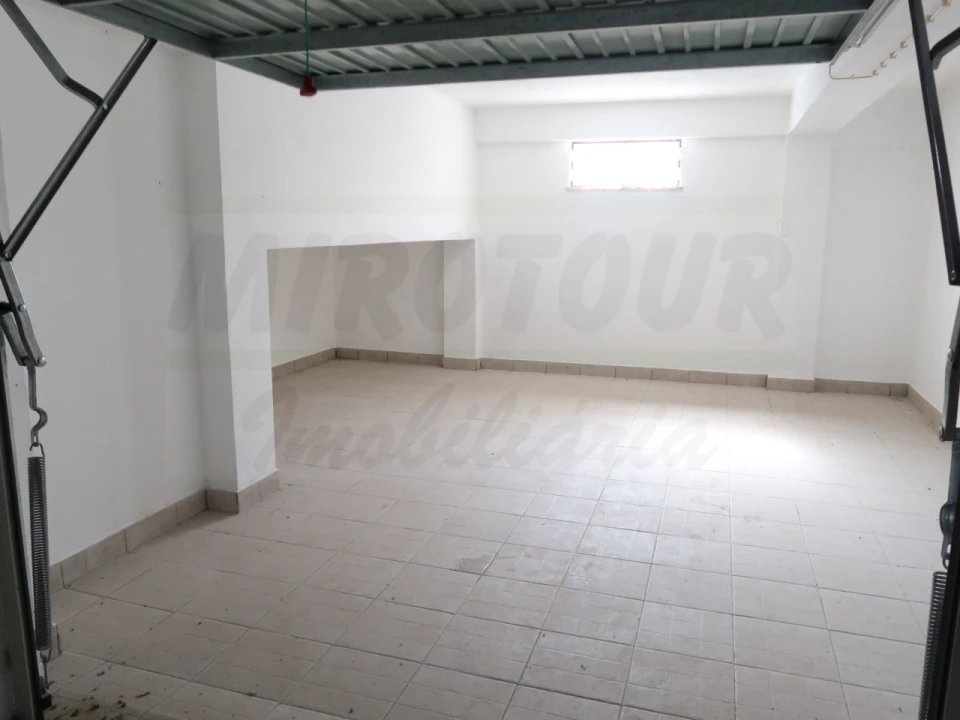 Armazém para Venda em Santiago do Cacém, Santa Cruz e São Bartolomeu da Serra Foto 2