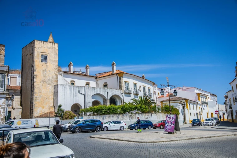 Moradia T30 para Venda em Évora (São Mamede, Sé, São Pedro e Santo Antão) Foto 2