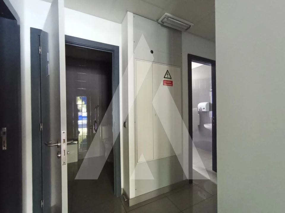 Loja para Venda em Viseu Foto 9
