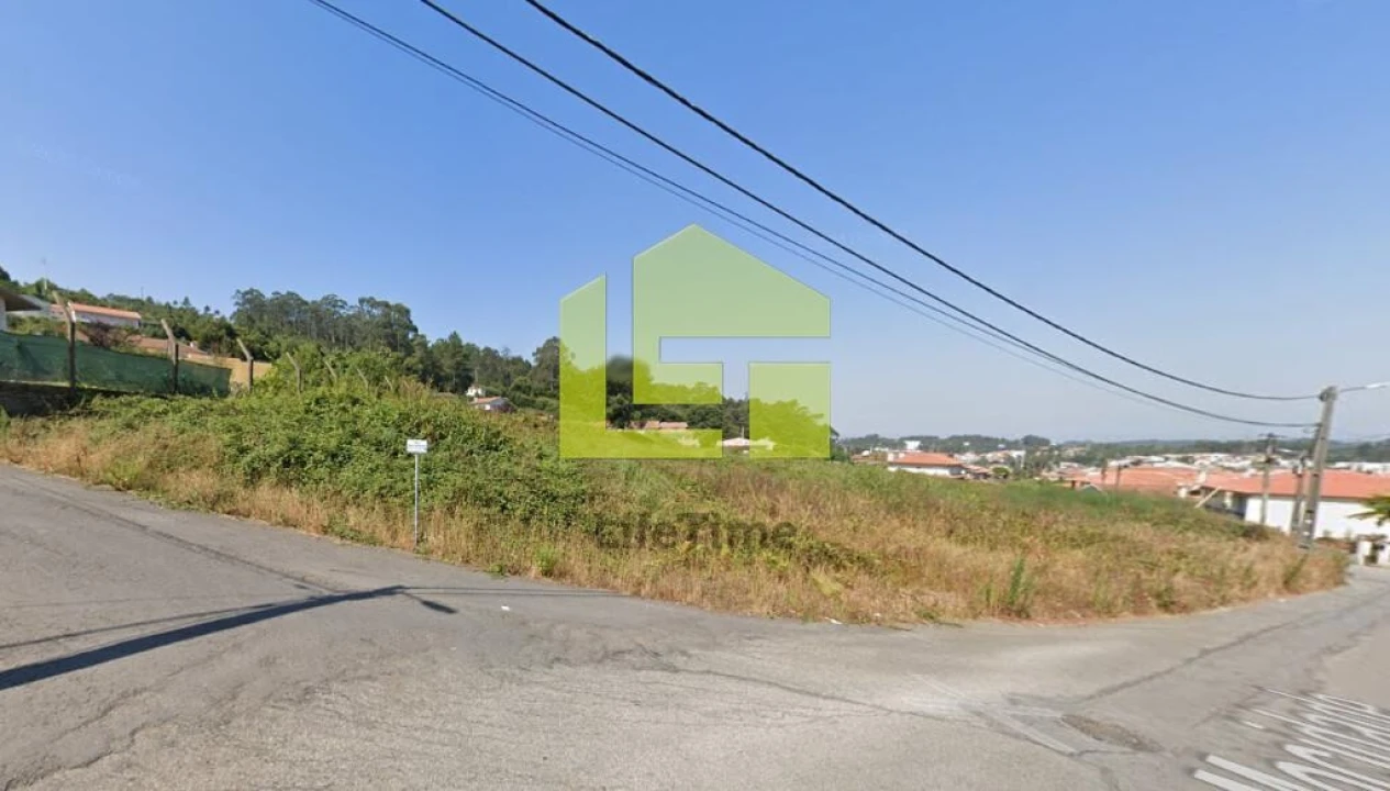 Terreno para Venda em Nogueira da Regedoura Foto 30