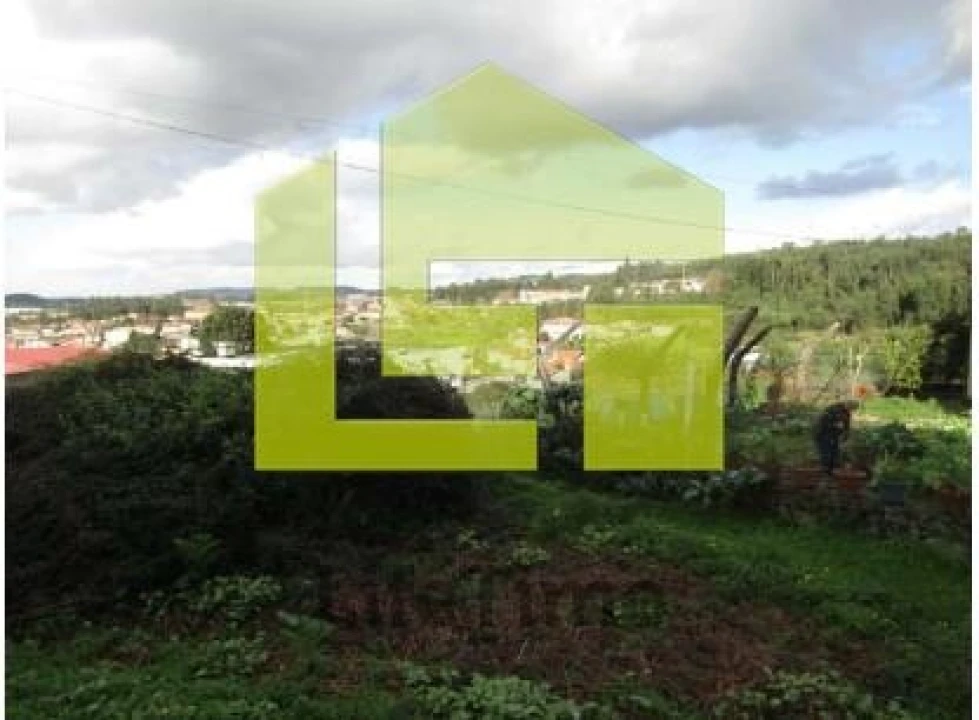 Terreno para Venda em Nogueira da Regedoura Foto 3