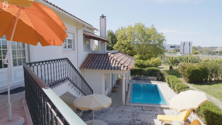 Moradia T7 para Venda em Torres Novas (Santa Maria, Salvador e Santiago) Foto 3