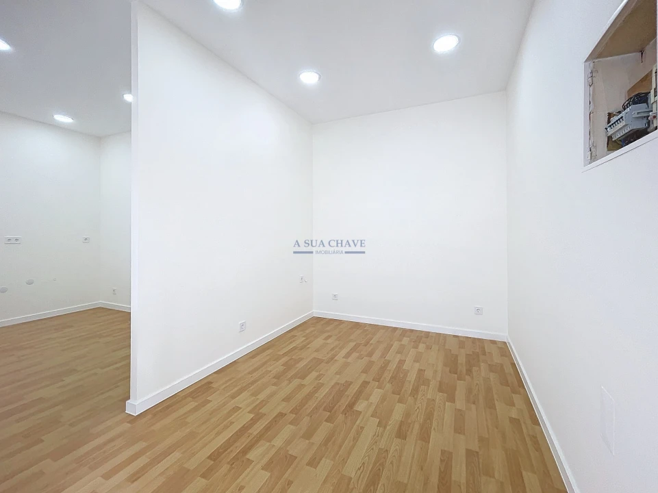 Apartamento para Venda em Amora Foto 1