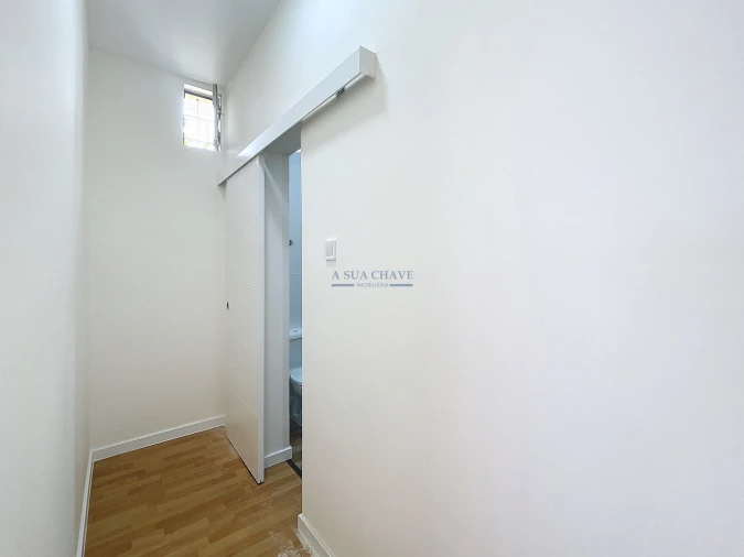 Apartamento para Venda em Amora Foto 4