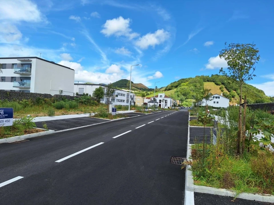 Terreno para Venda em Fajã de Cima Foto 13