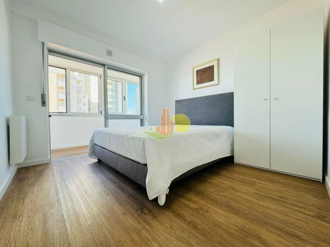 Apartamento T1 para Venda em Buarcos Foto 18