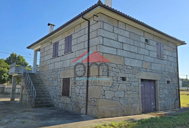 Moradia T3 para Venda em Monção e Troviscoso