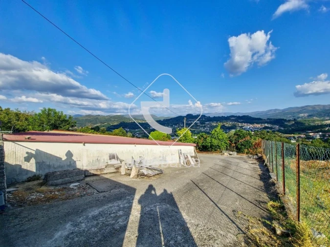 Terreno para Venda em Arcos de Valdevez (São Paio) e Giela Foto 1