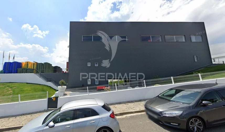 Armazém para Venda em Santo Antão e São Julião do Tojal Foto 2