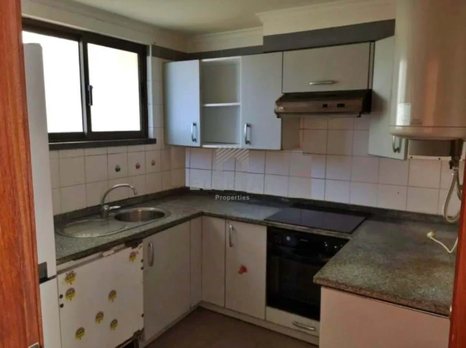 Apartamento T1 para Venda em Caniço Foto 7