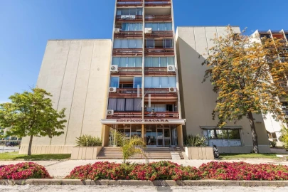 Apartamento para Arrendamento férias em Quarteira