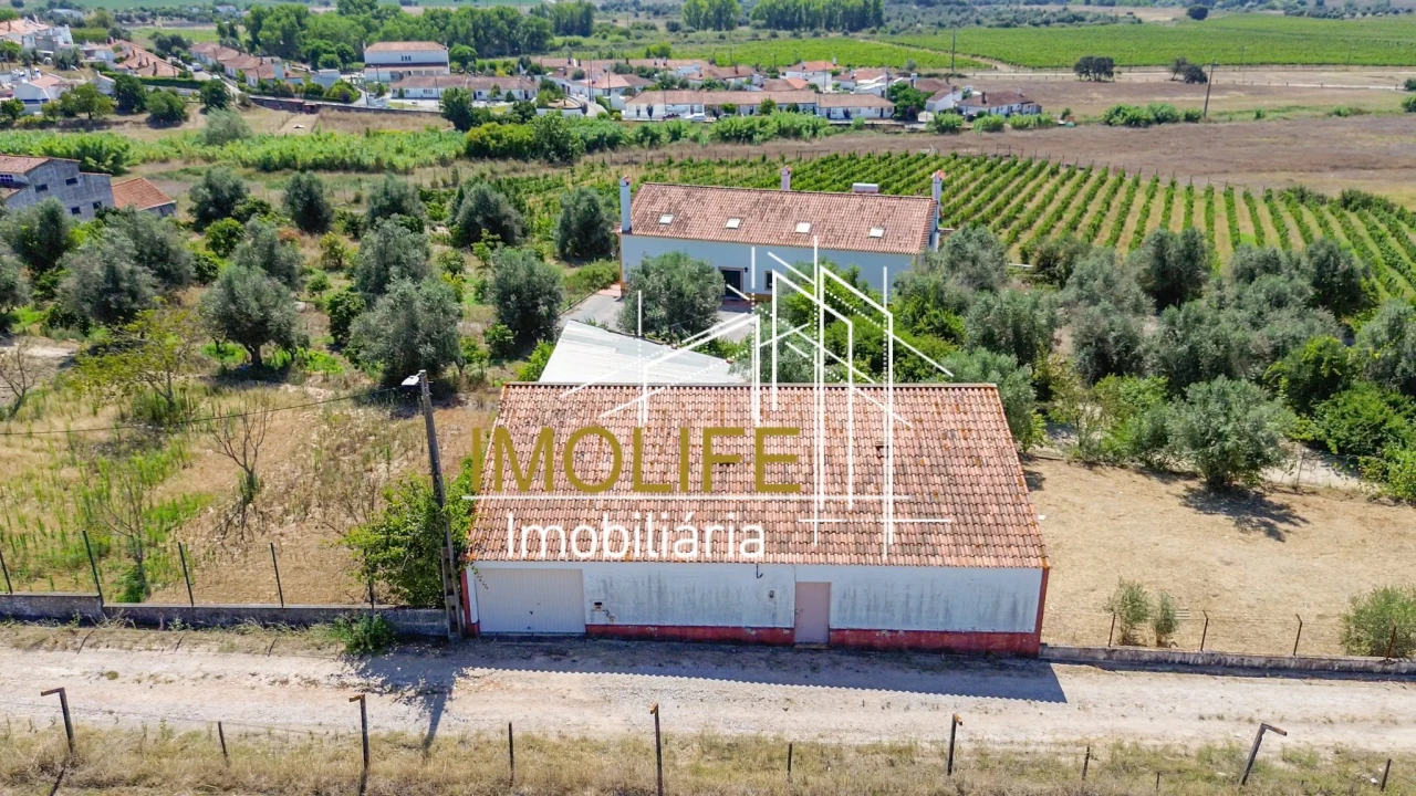 Armazém para Venda em Cabeção Foto 6