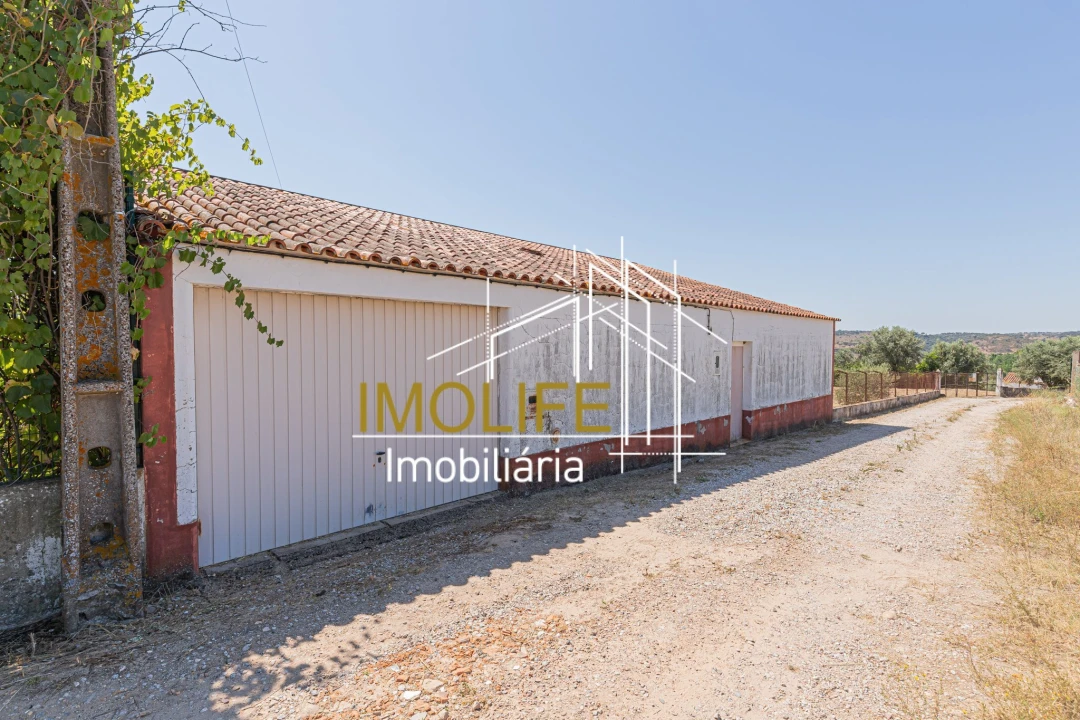 Armazém para Venda em Cabeção Foto 4