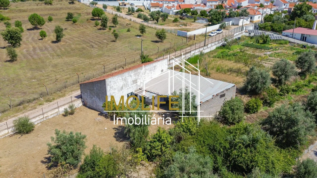 Armazém para Venda em Cabeção Foto 14