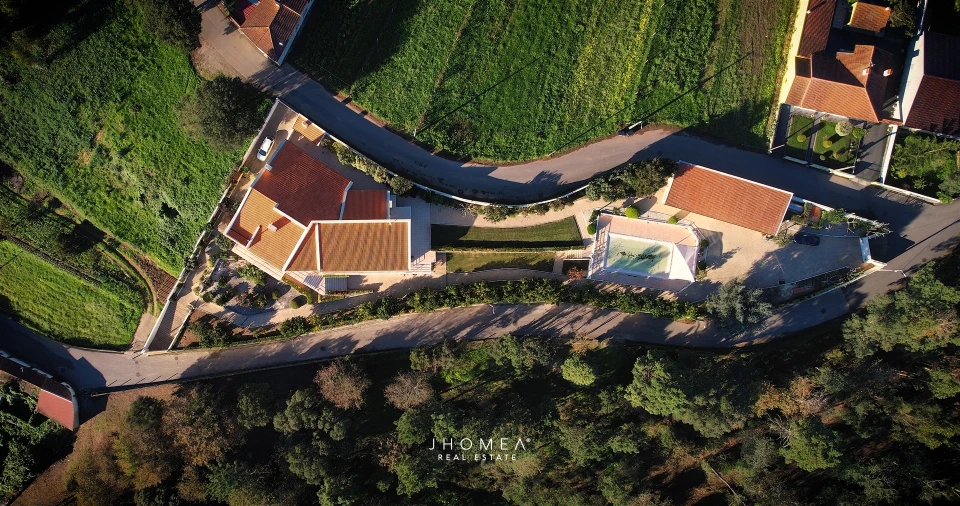 Moradia T6 para Venda em Alquerubim