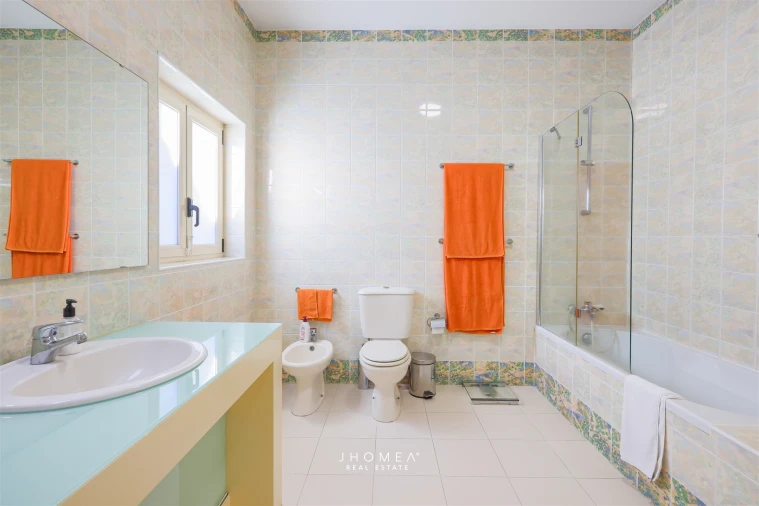 Moradia T6 para Venda em Alquerubim Foto 45