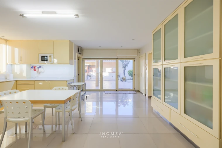 Moradia T6 para Venda em Alquerubim Foto 37