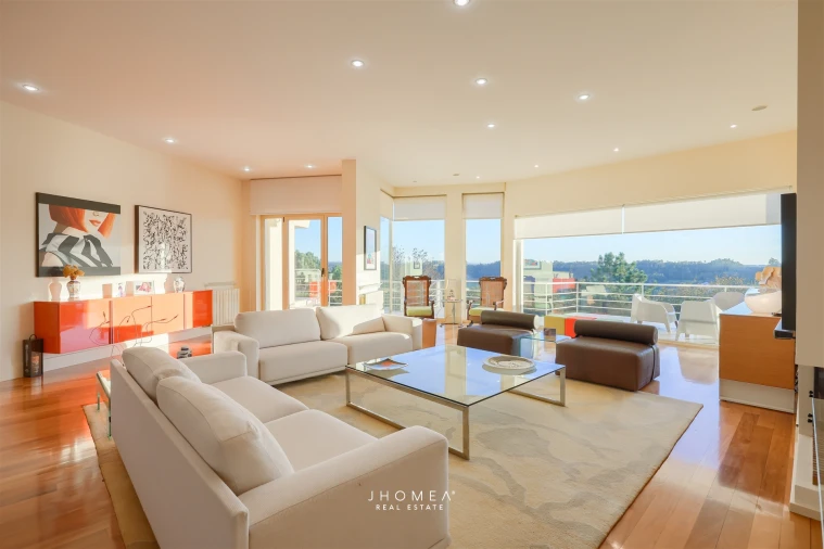 Moradia T6 para Venda em Alquerubim Foto 7