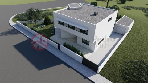 Moradia T5 para Venda em Charneca de Caparica e Sobreda