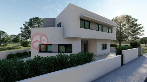 Moradia T5 para Venda em Charneca de Caparica e Sobreda